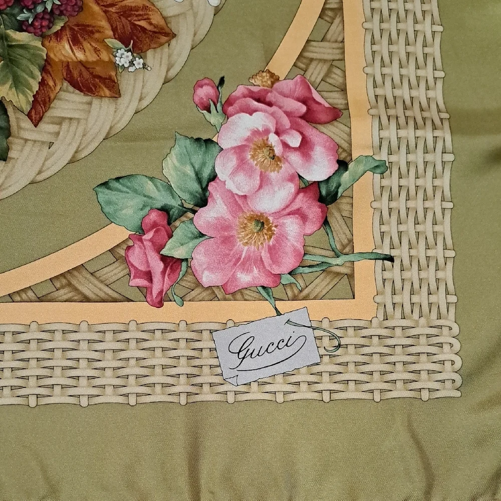 Gucci Floral Basketweave Silk Scarf With Original Box